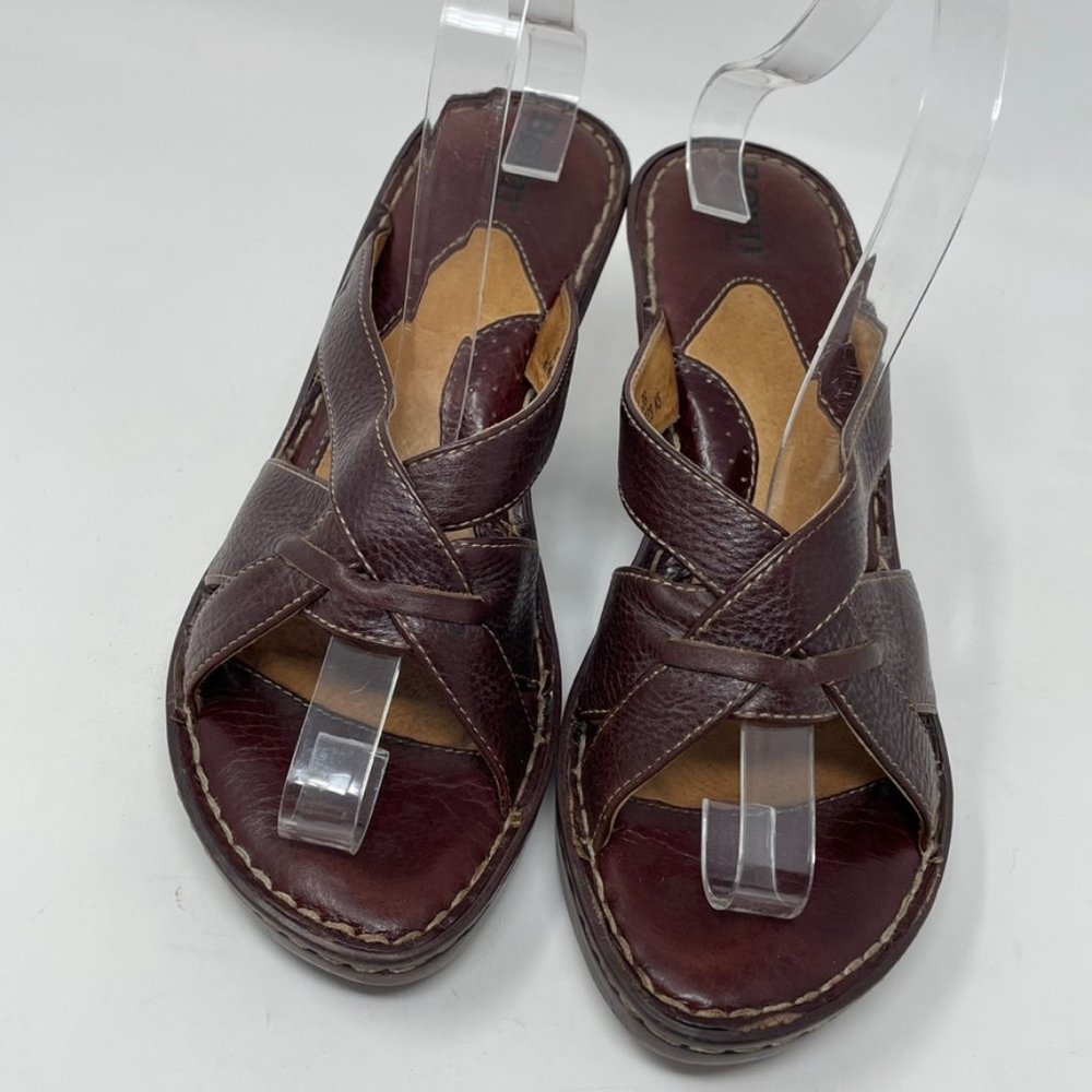 Born Womens Brown Pebbled Leather Strappy Slip on Heel Sandal Size 8